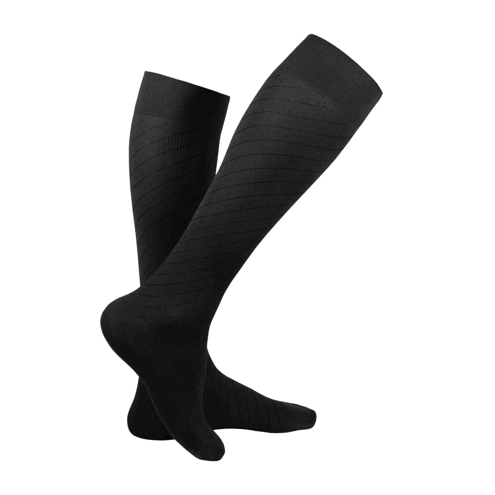 Truform Knee-High Travel Sock, 15-20 mmHg, Black, Small